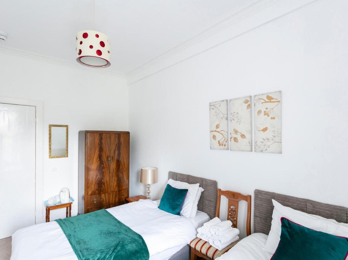 Oyo Lochinvar Hotel Glasgow Extérieur photo