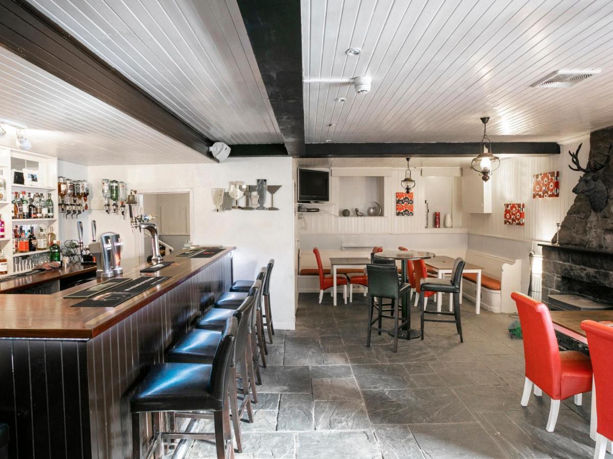 Oyo Lochinvar Hotel Glasgow Extérieur photo